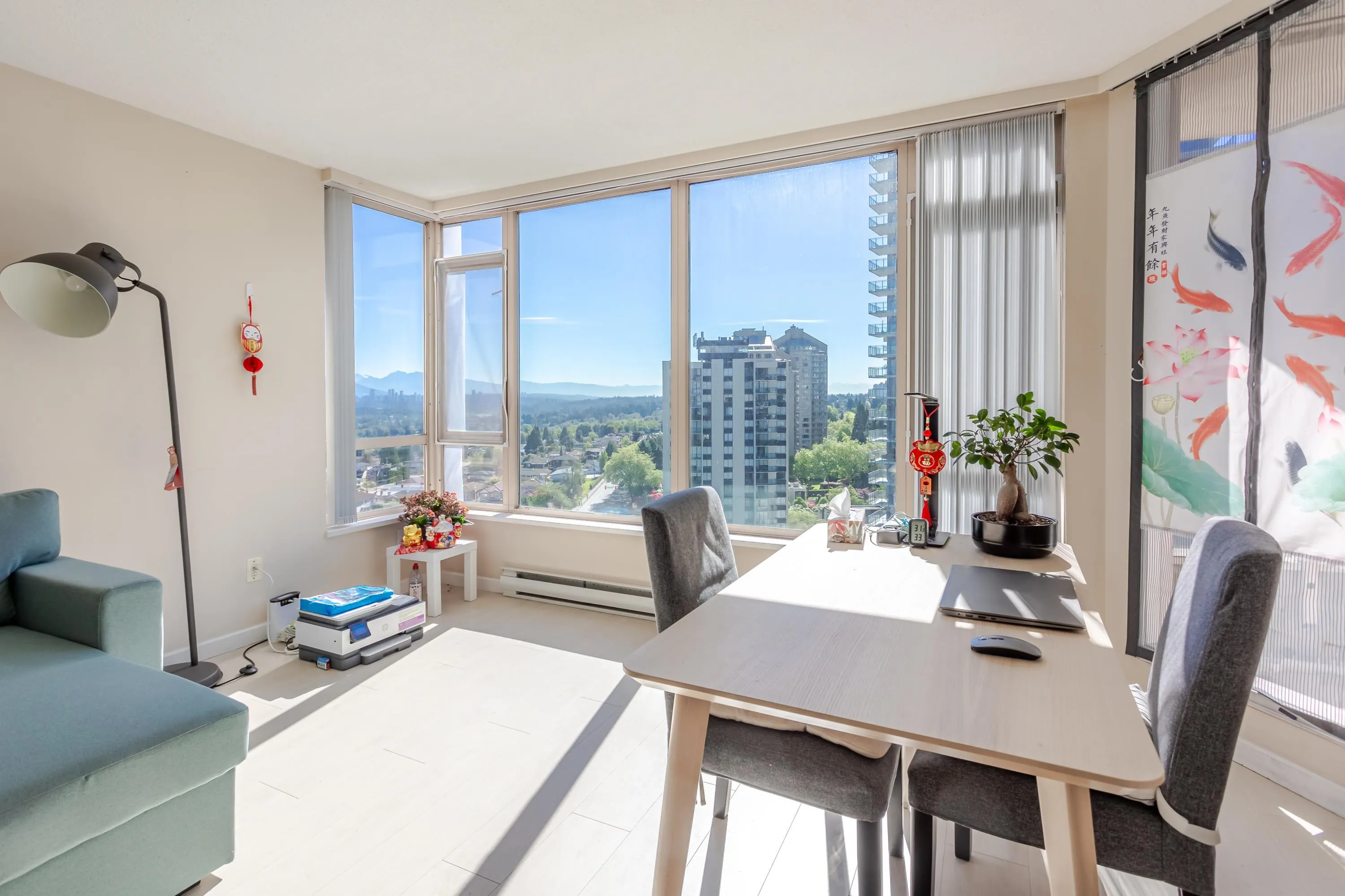 1202 4689 Hazel Street