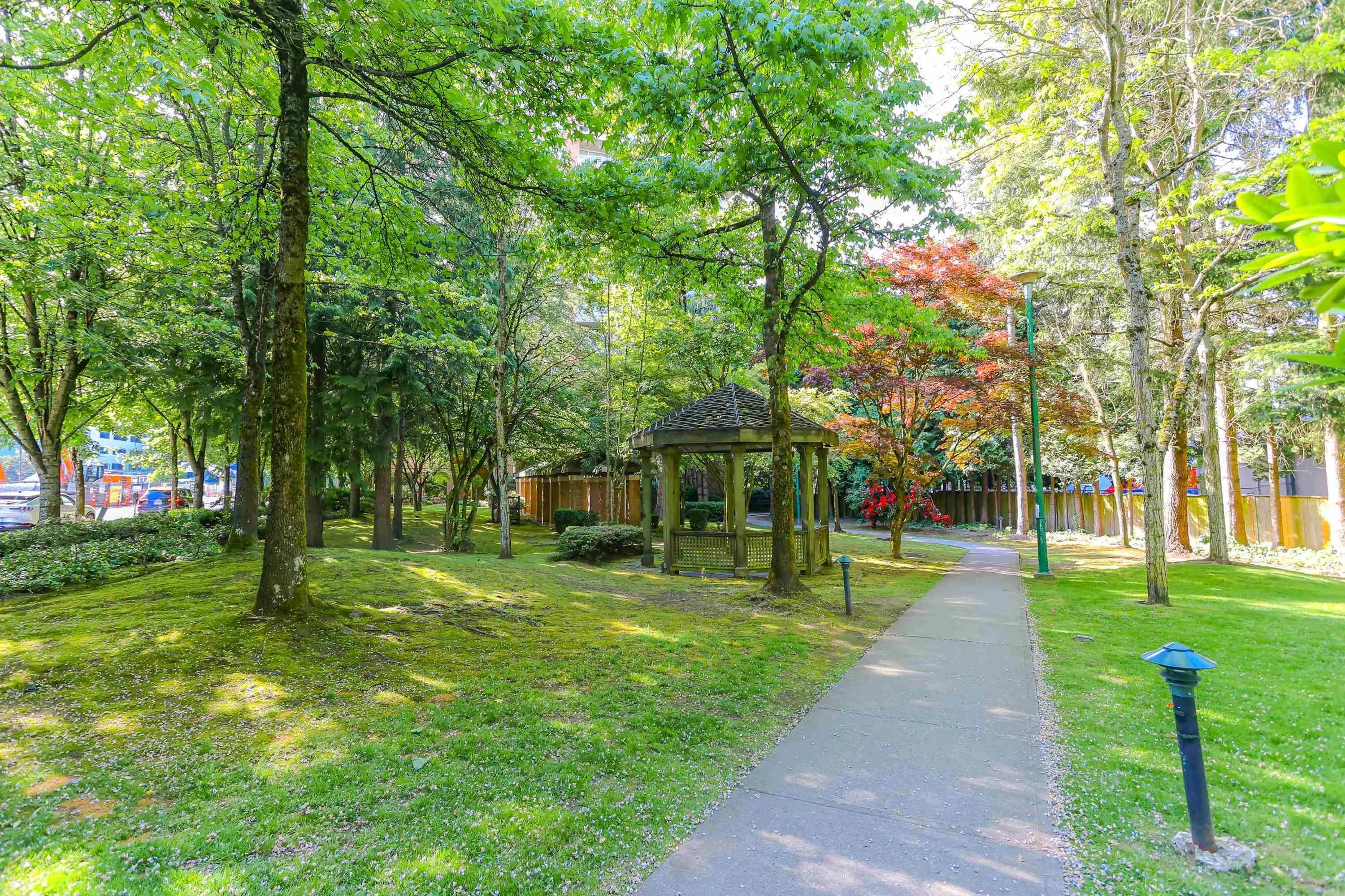 1202 4689 Hazel Street