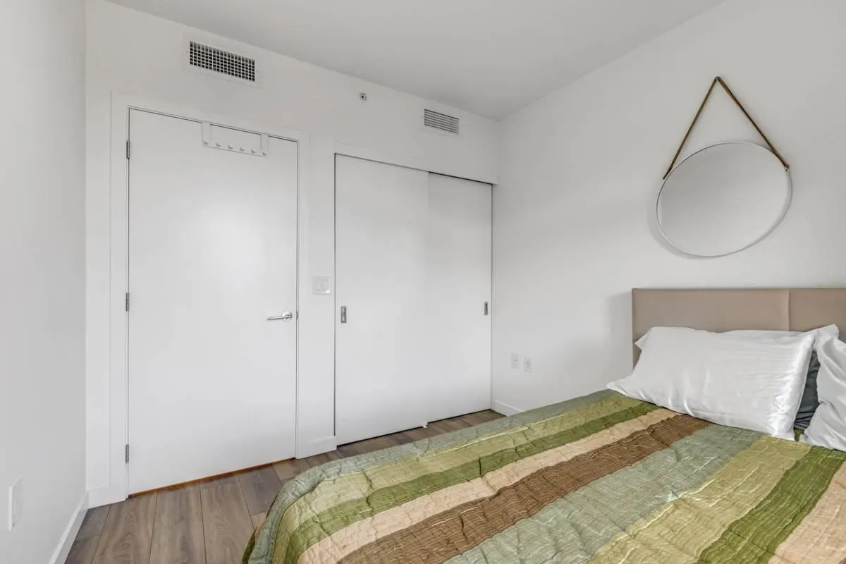 603 210 E 5th Avenue