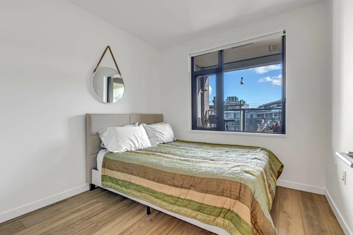 603 210 E 5th Avenue