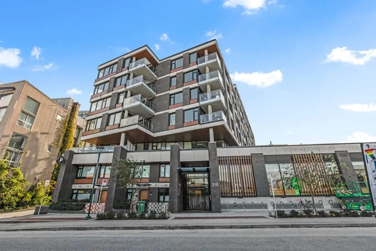 603 210 E 5th Avenue