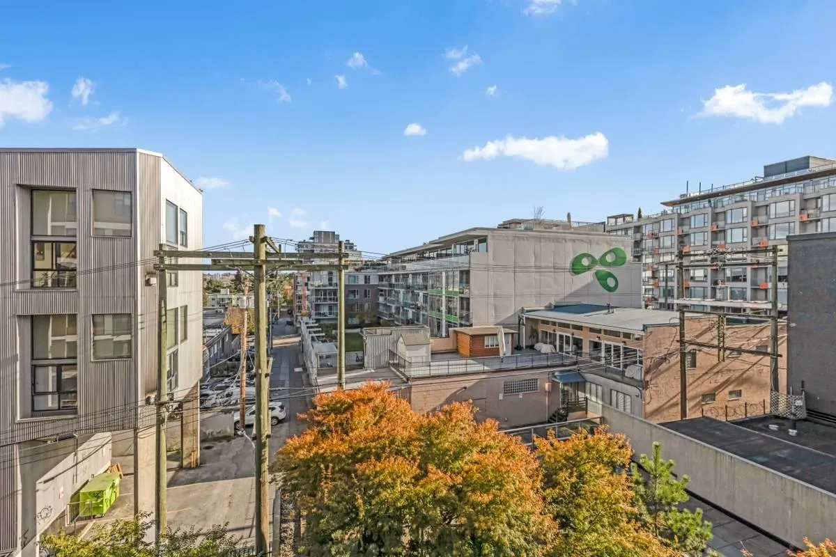 603 210 E 5th Avenue