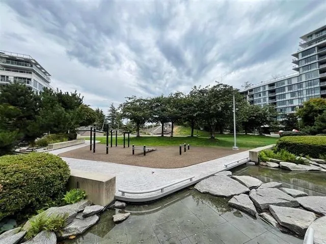 1008 3300 Ketcheson Road