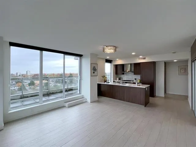 1008 3300 Ketcheson Road