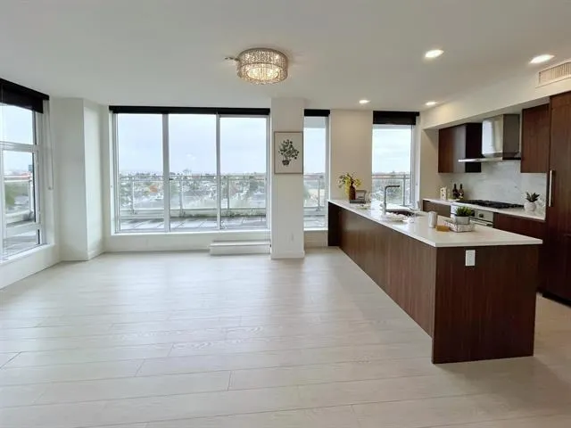 1008 3300 Ketcheson Road