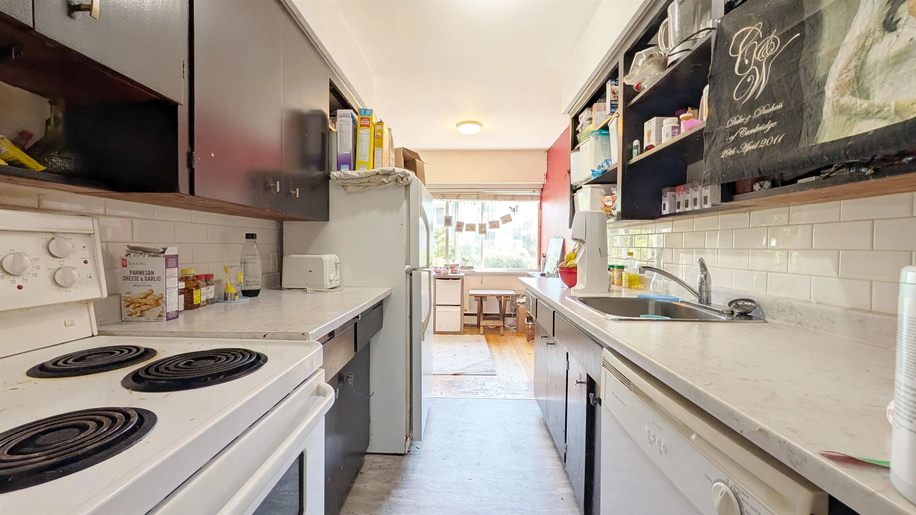 101 1075 W 13th Avenue