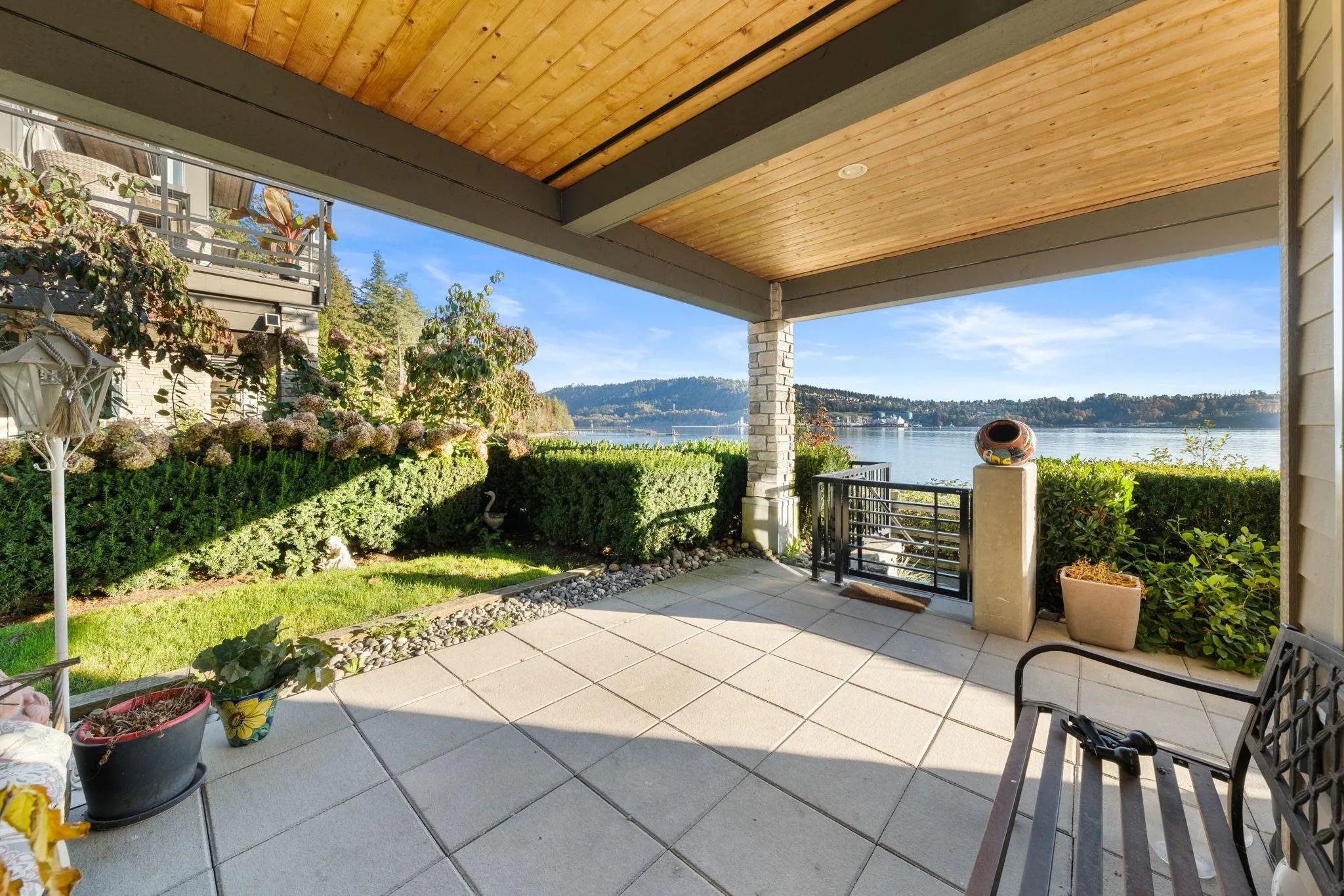 3887 Cates Landing Way