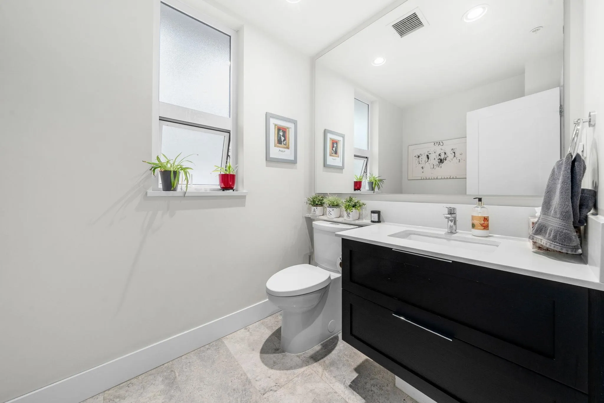 3887 Cates Landing Way