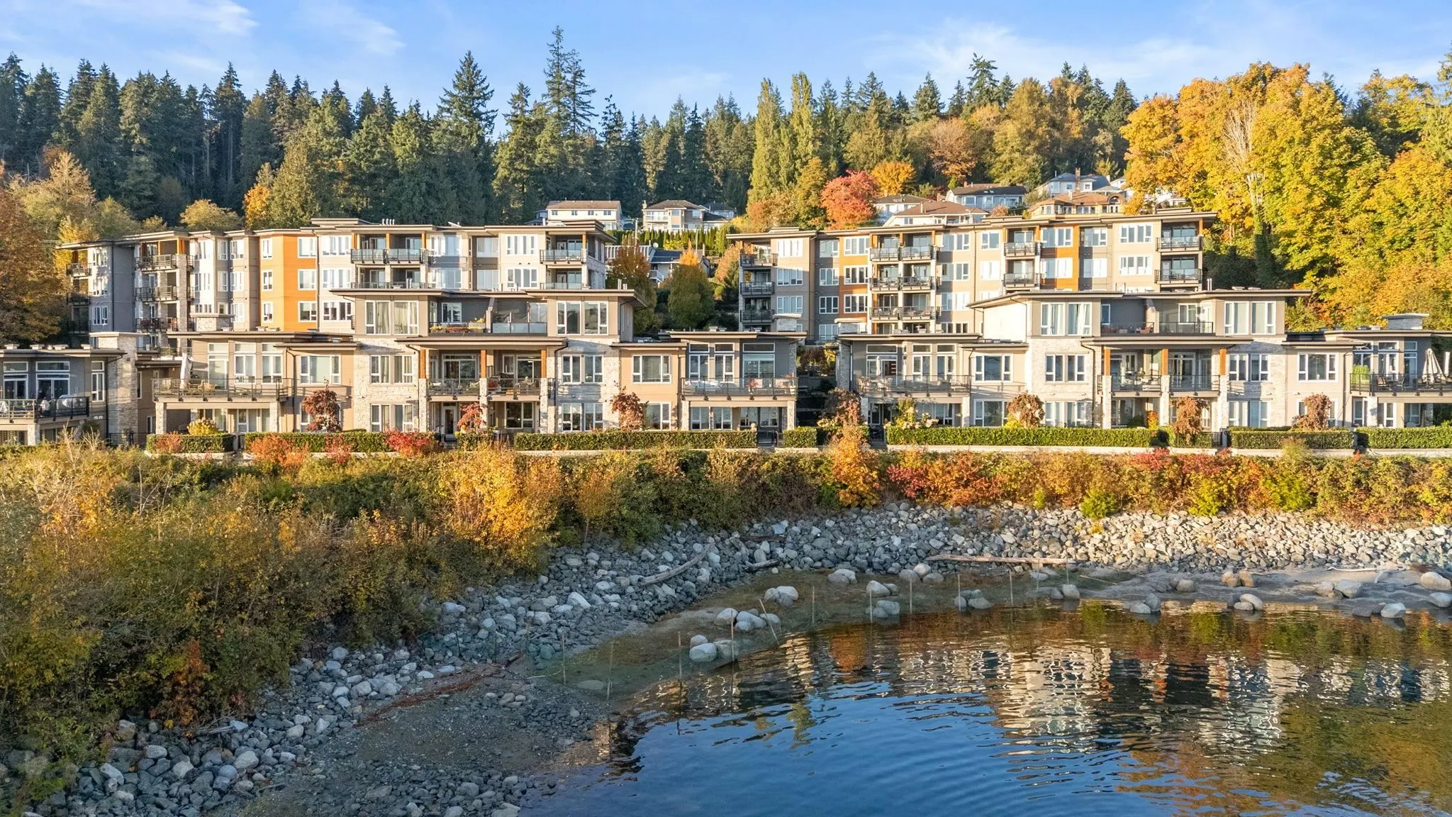 3887 Cates Landing Way