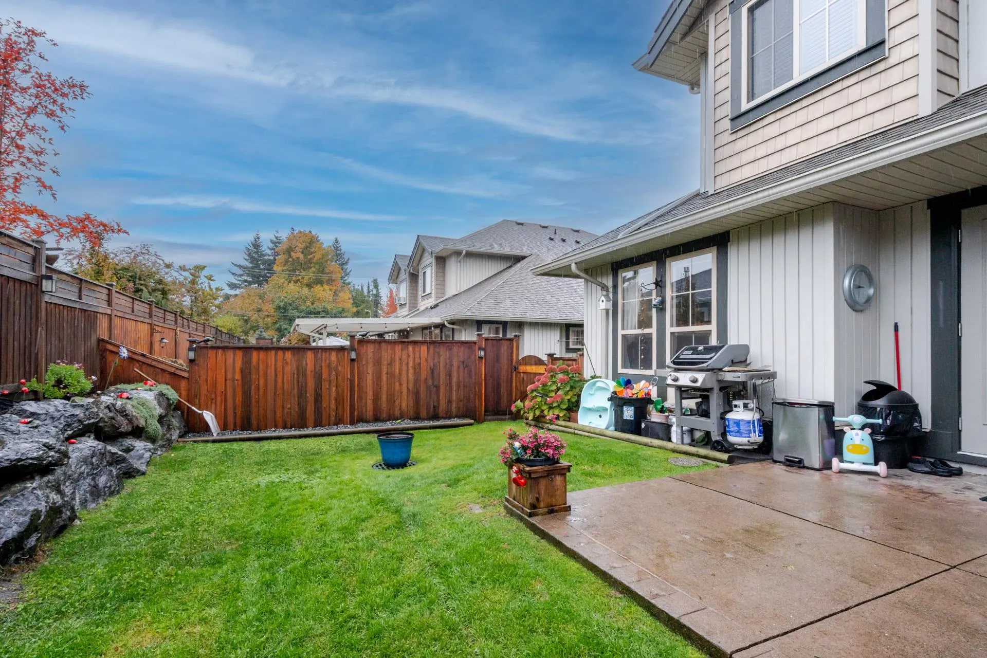 60 6449 Blackwood Lane