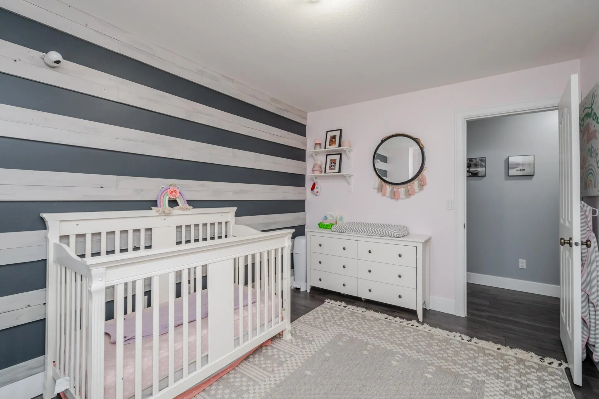 60 6449 Blackwood Lane