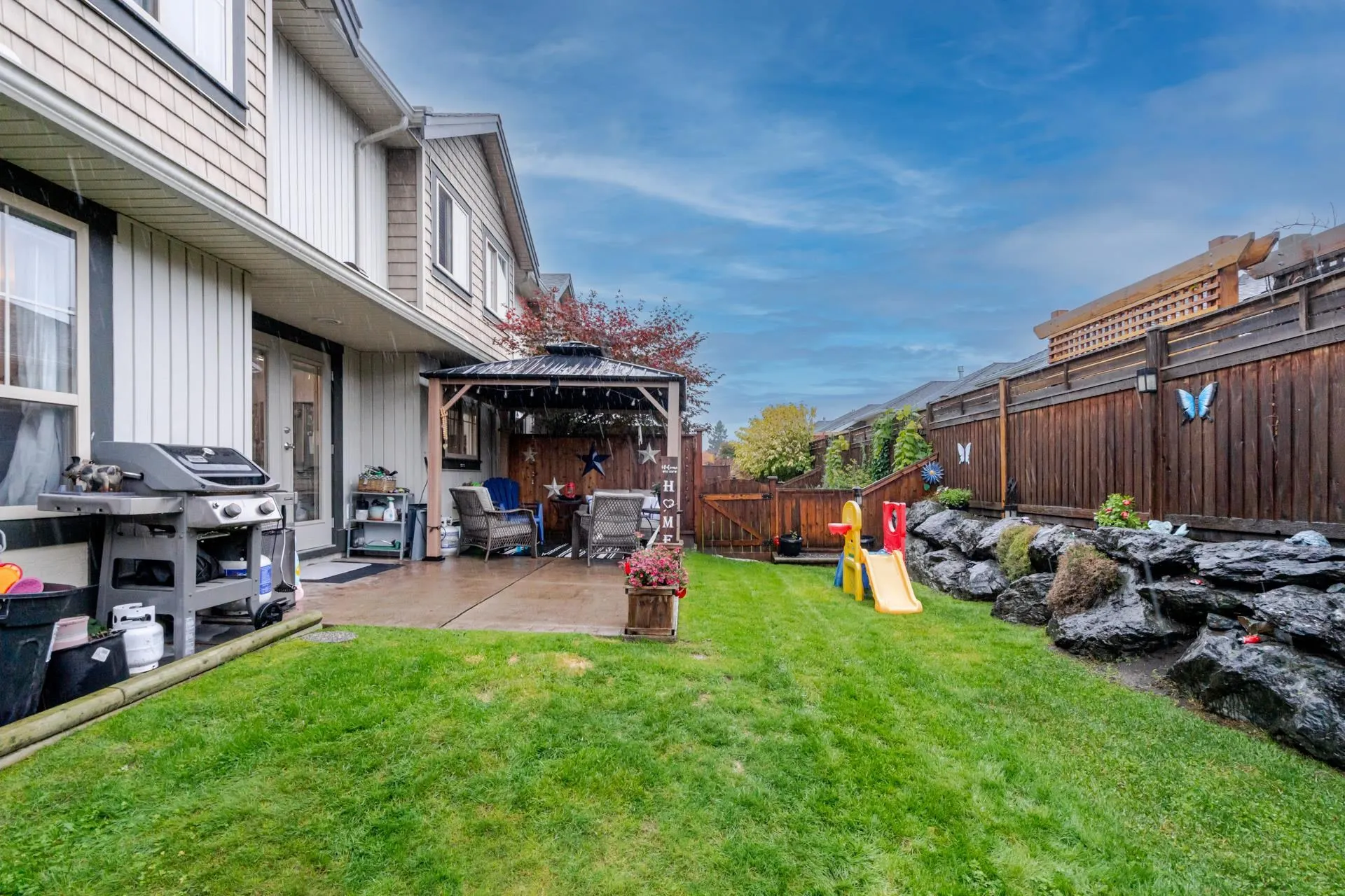 60 6449 Blackwood Lane