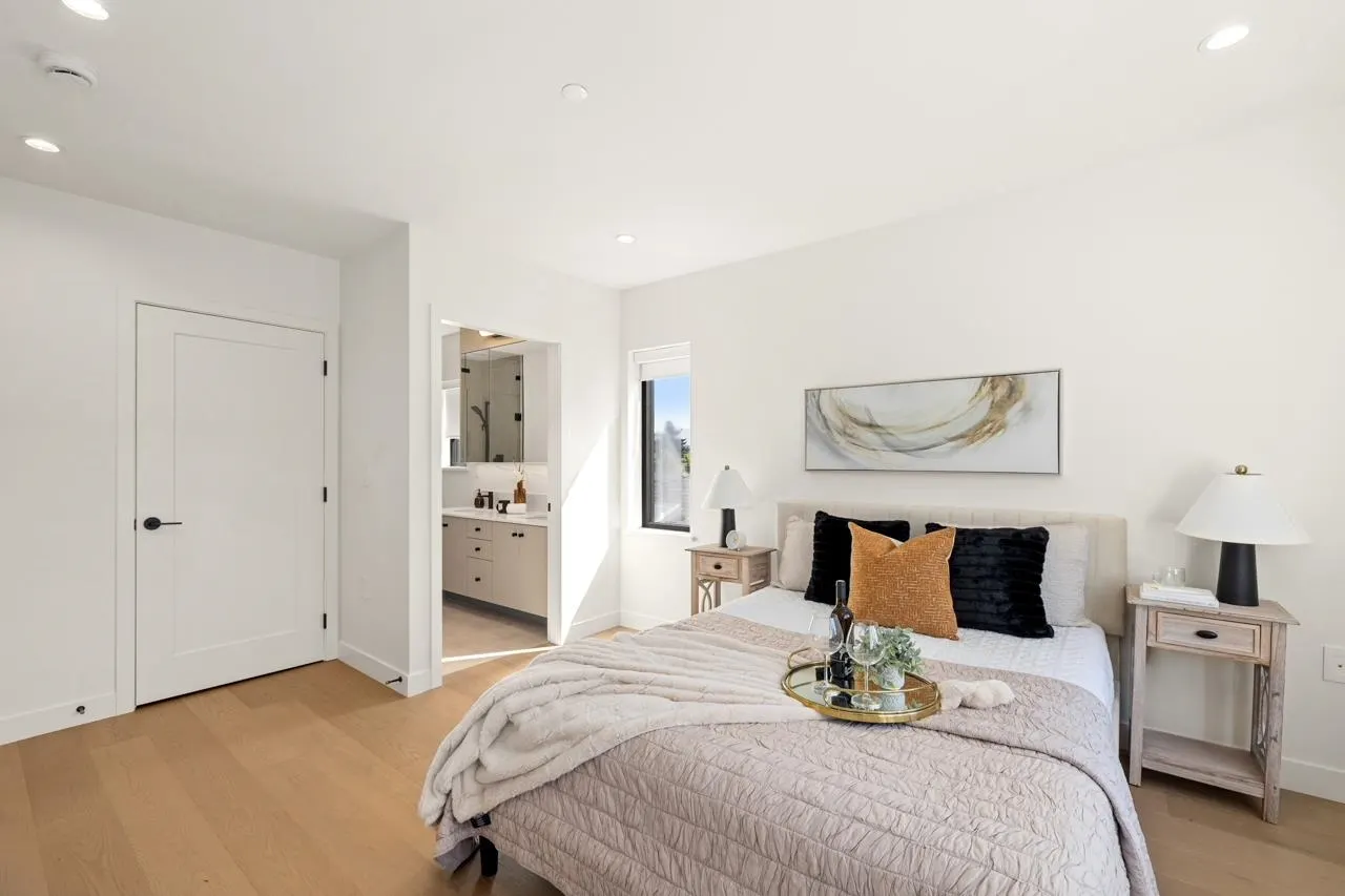 1 2247 Parker Street