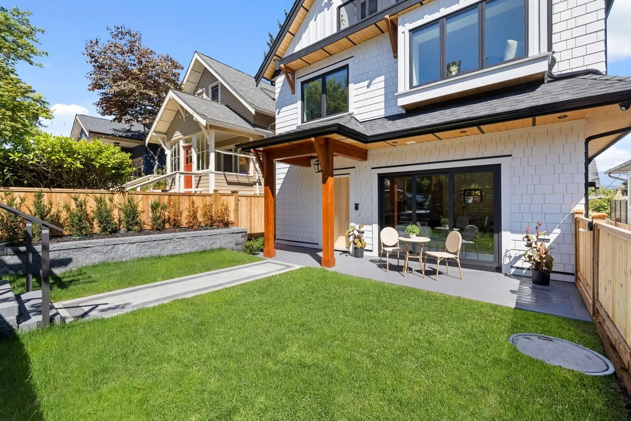 1 2247 Parker Street