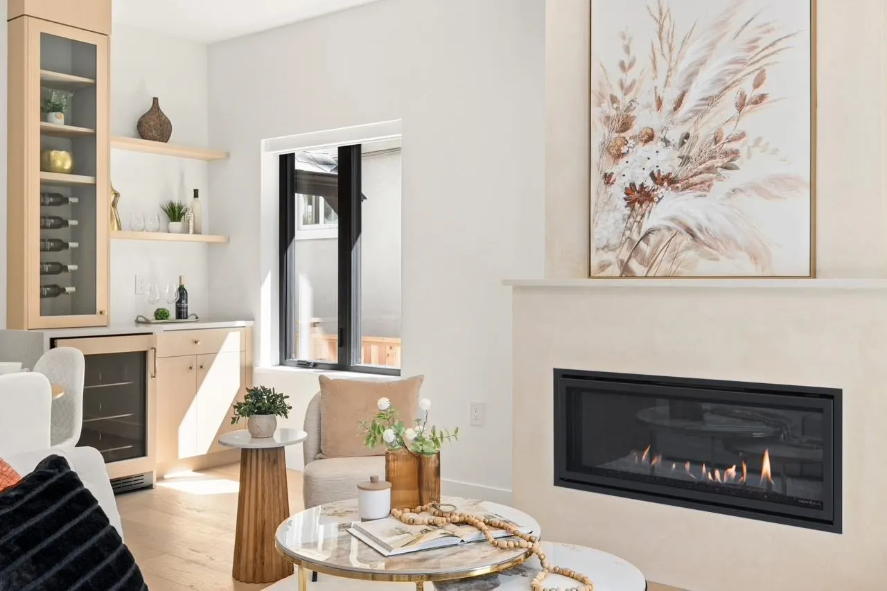 1 2247 Parker Street