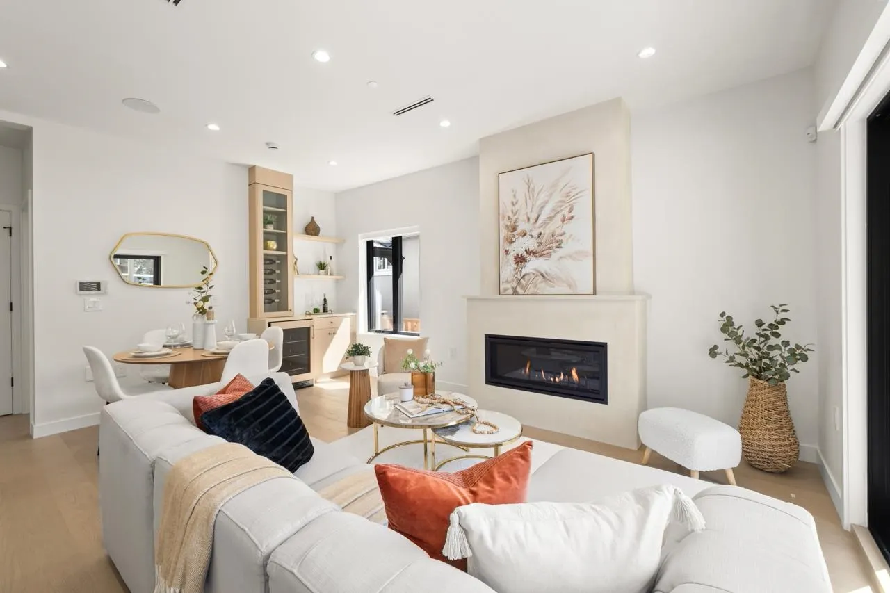 1 2247 Parker Street