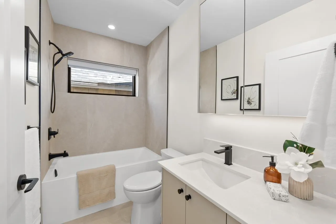 1 2247 Parker Street