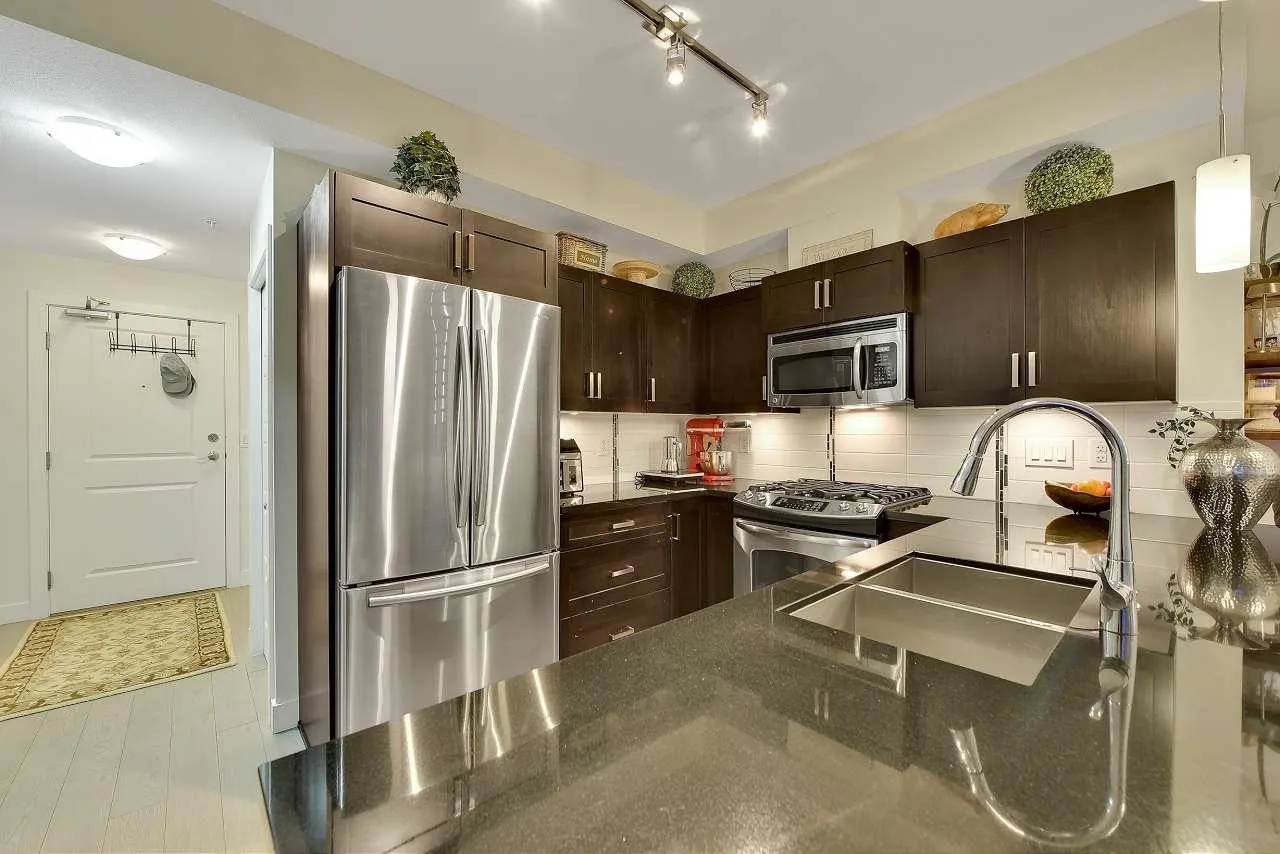 301 20058 Fraser Highway