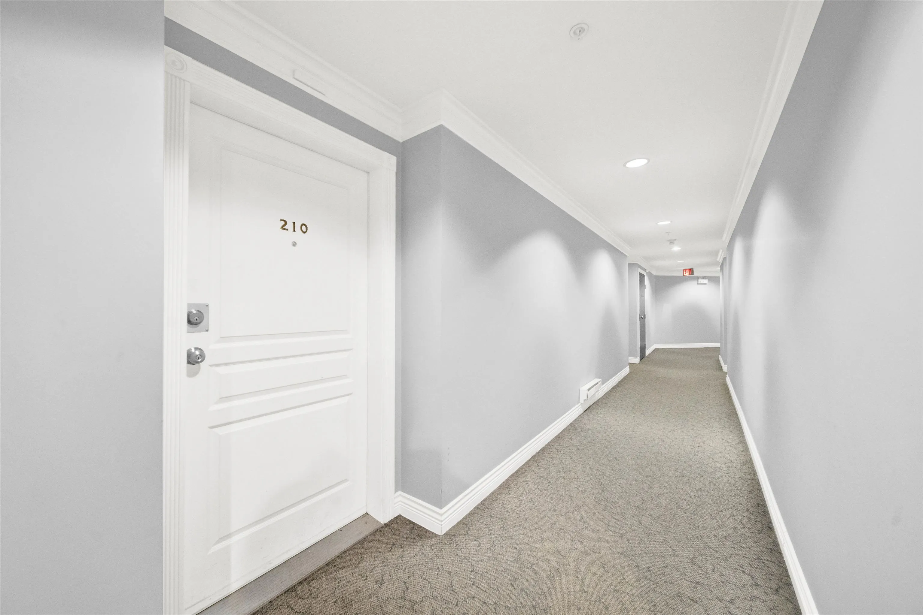 210 8115 121a Street