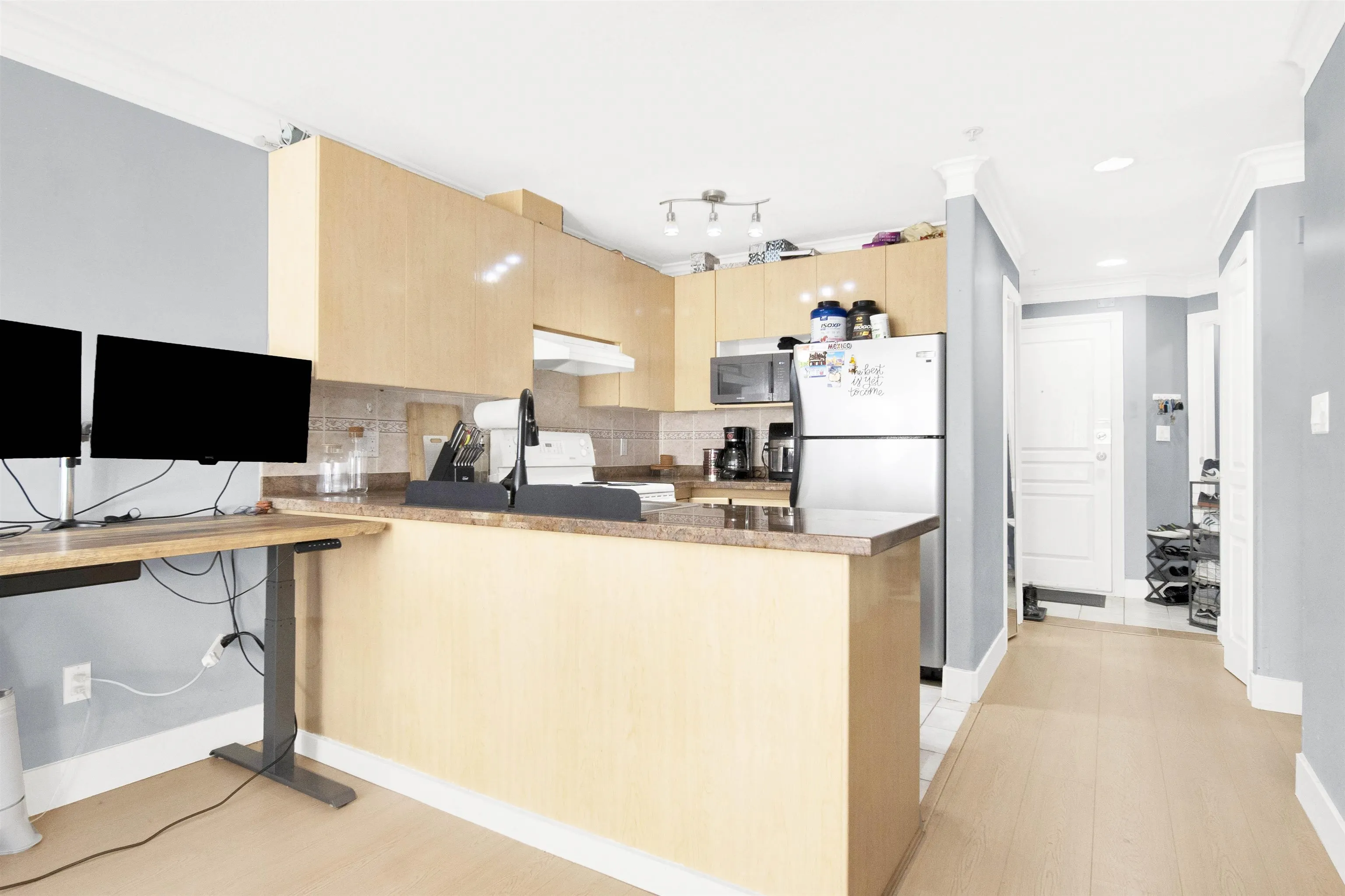 210 8115 121a Street