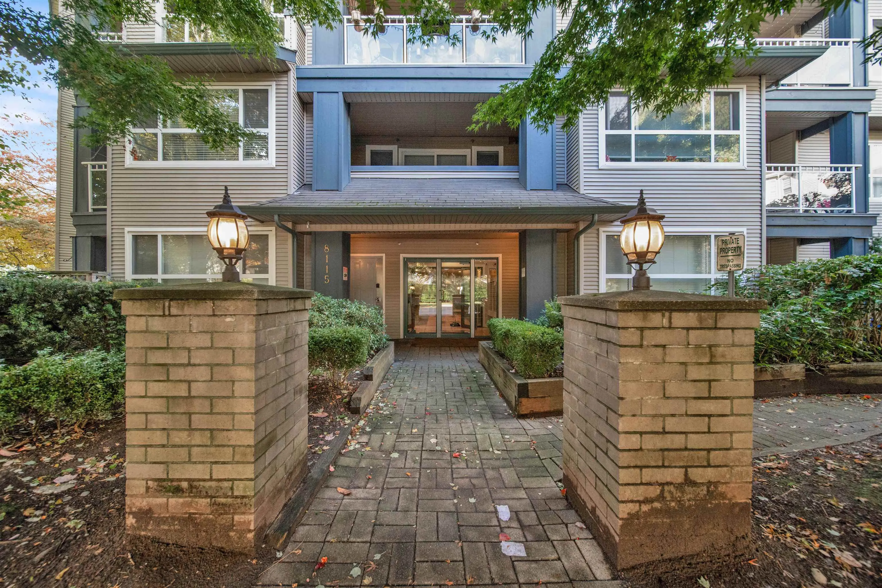 210 8115 121a Street