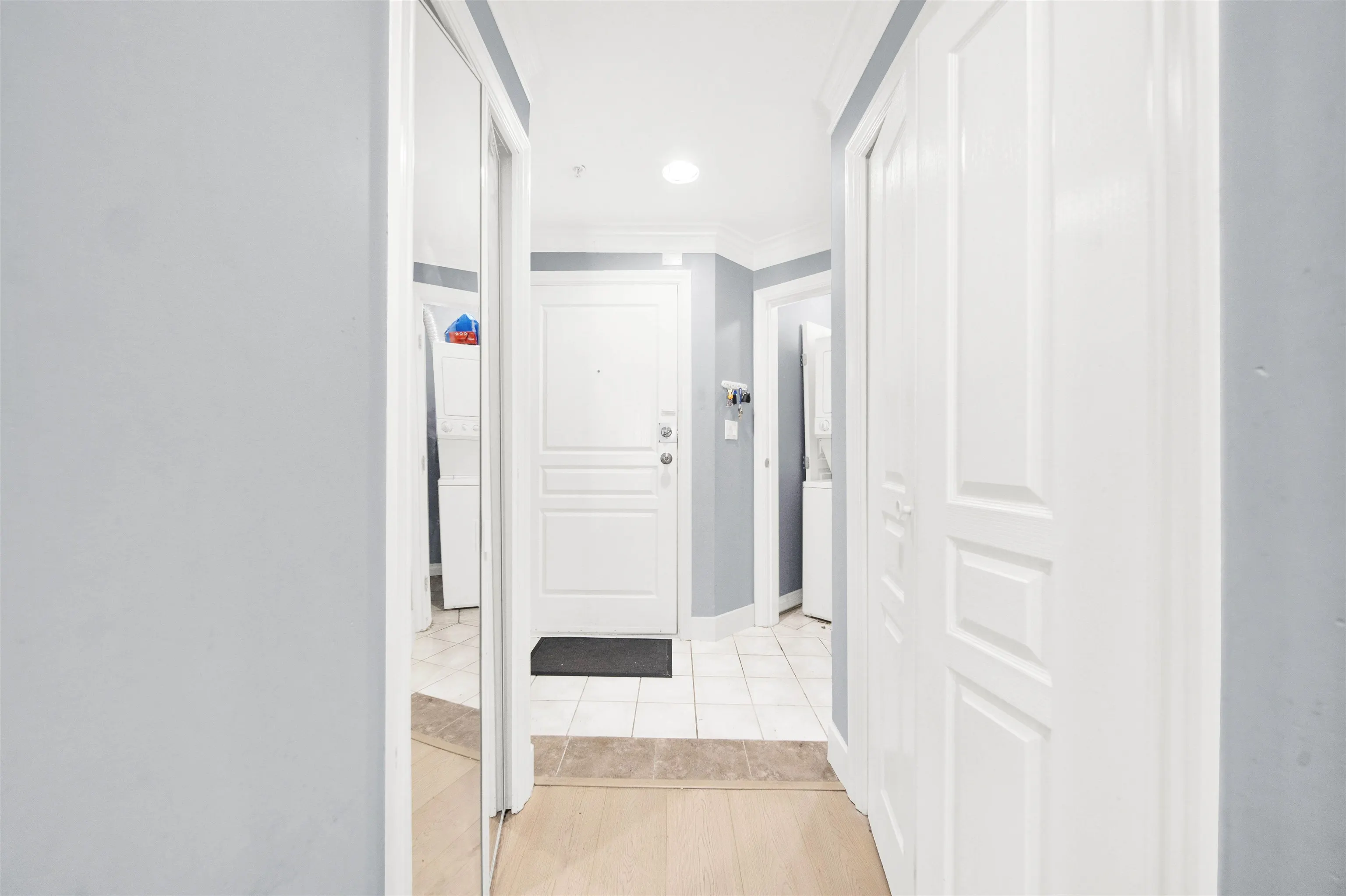 210 8115 121a Street