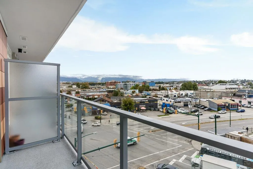 610 180 E 2nd Avenue