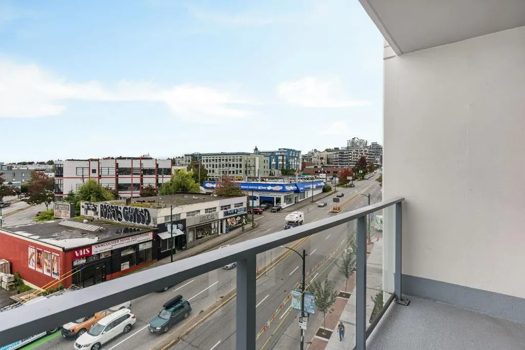 610 180 E 2nd Avenue