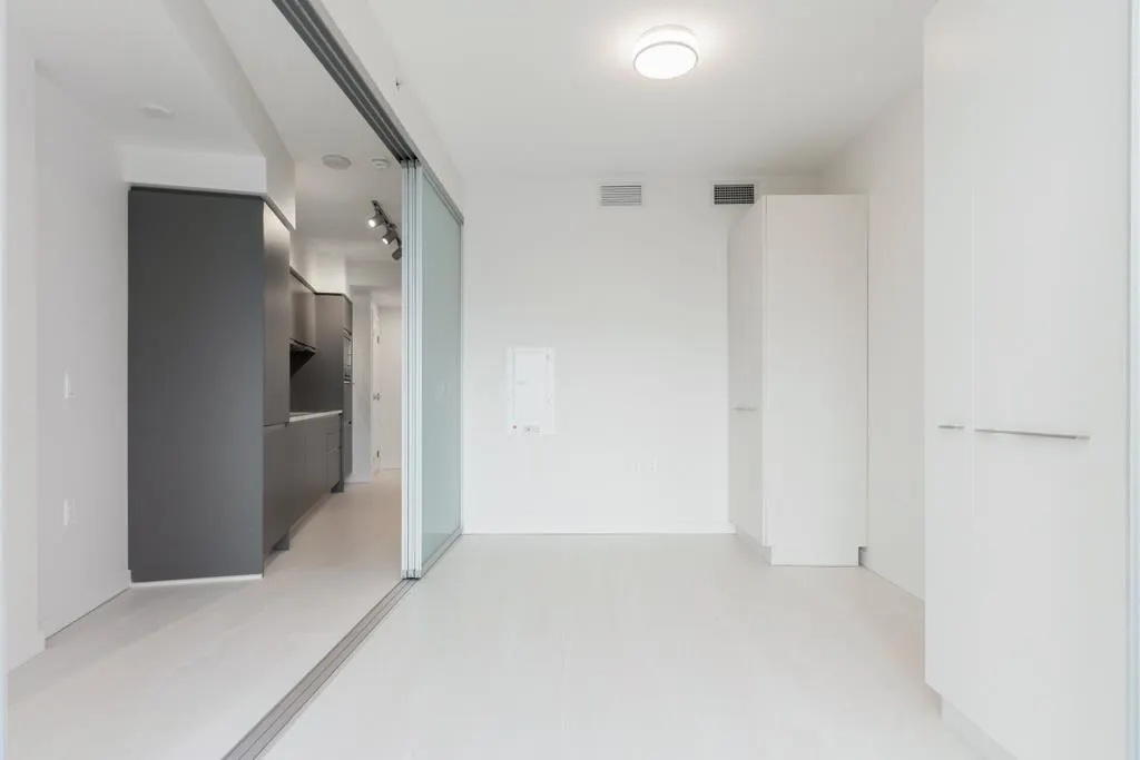 610 180 E 2nd Avenue