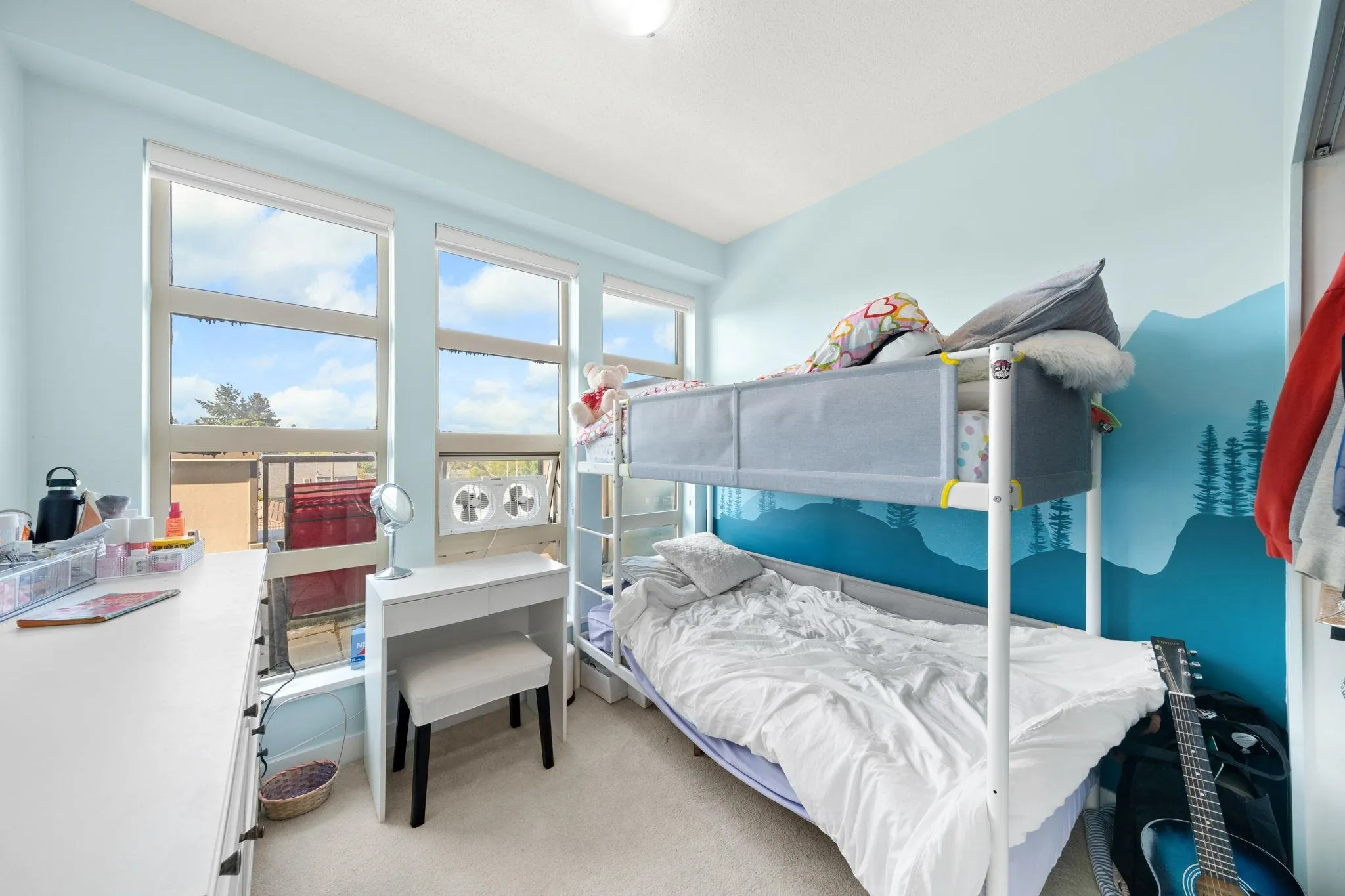 424 4550 Fraser Street