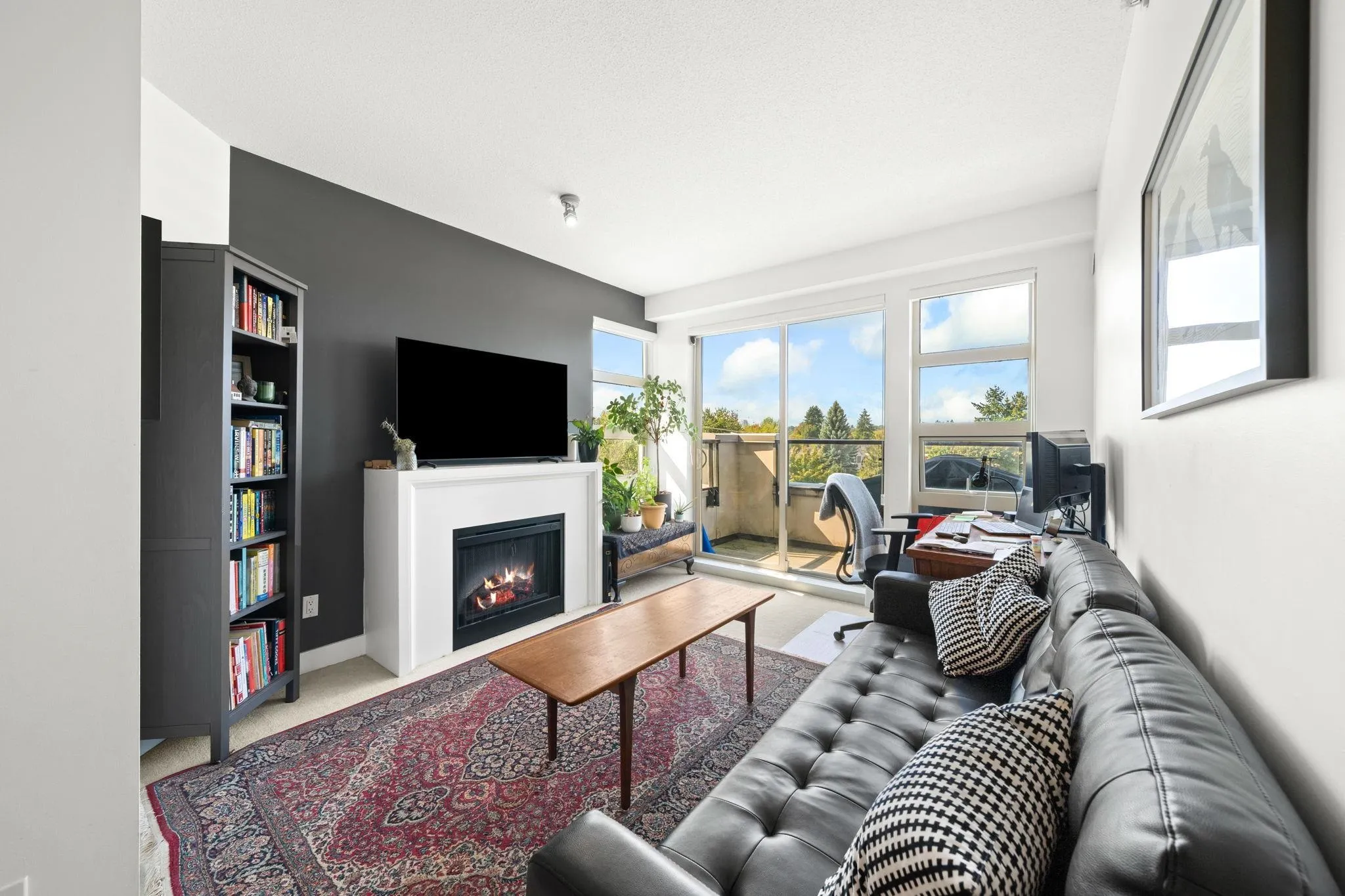 424 4550 Fraser Street