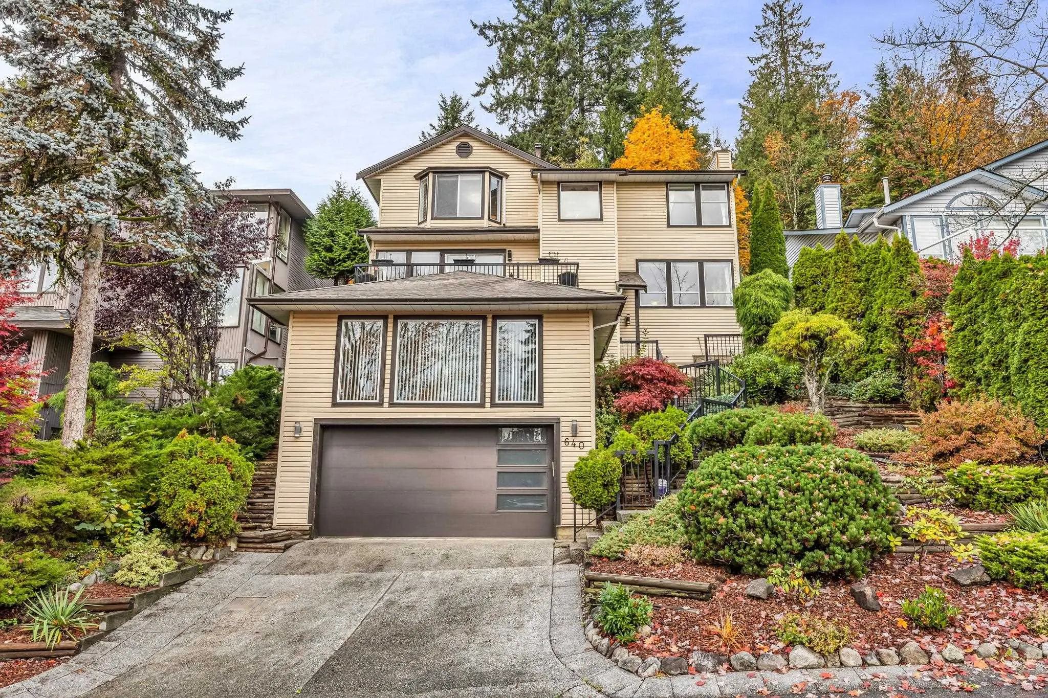640 Thurston Close