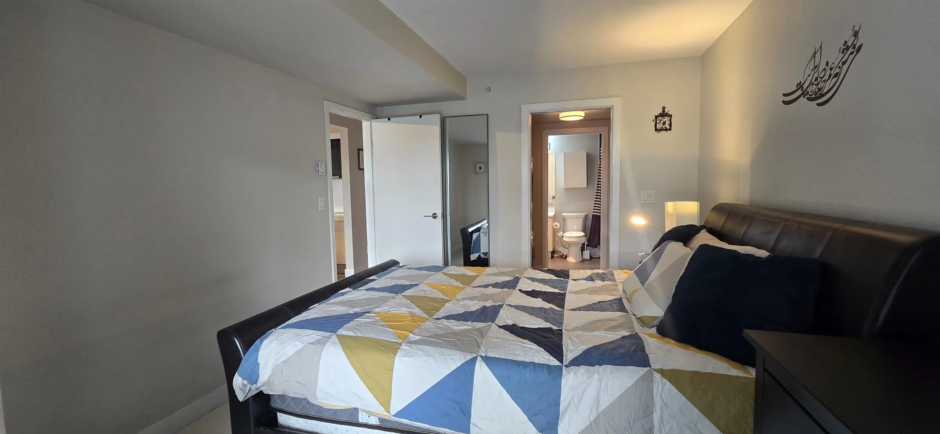 805 1323 Homer Street