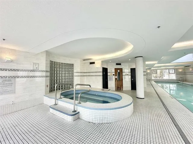 805 1323 Homer Street