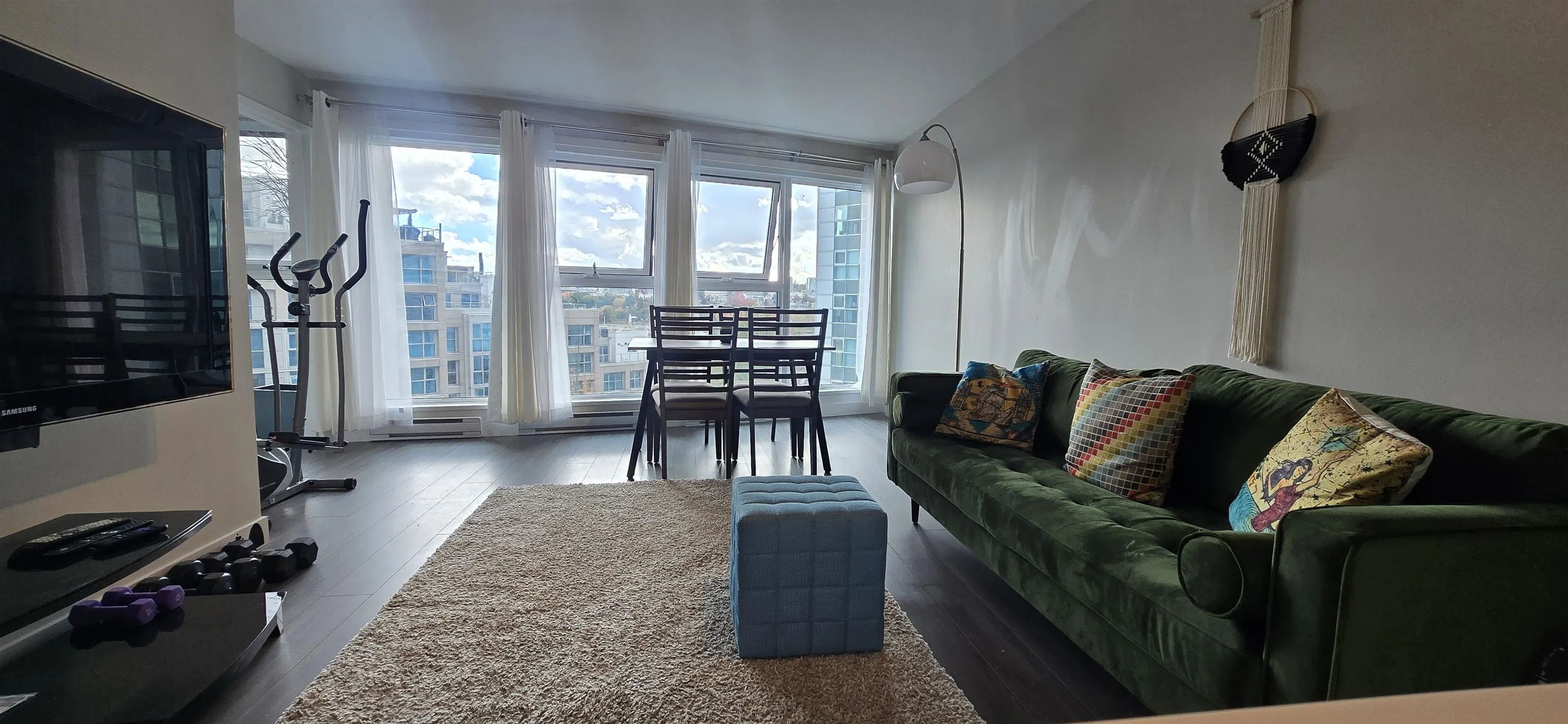 805 1323 Homer Street