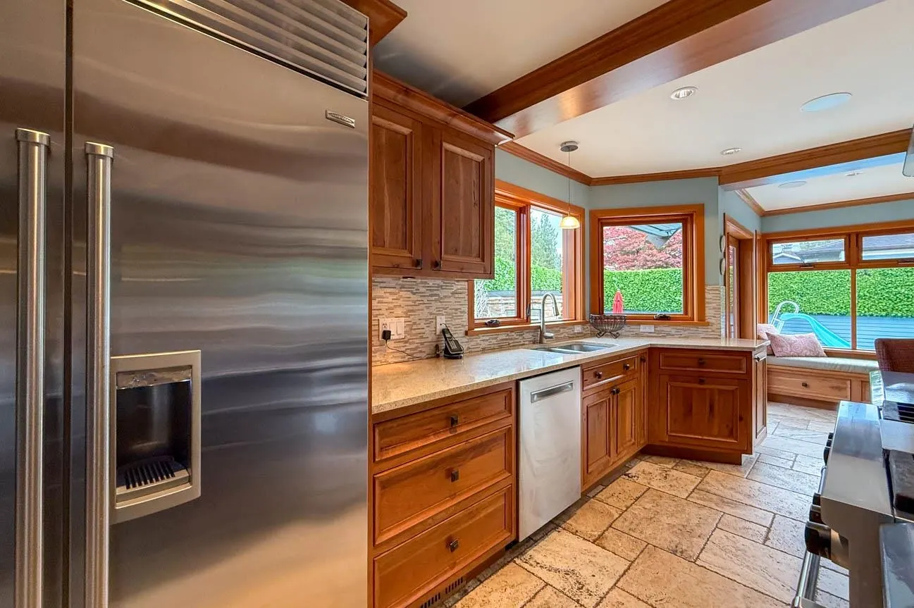 3850 Point Grey Road