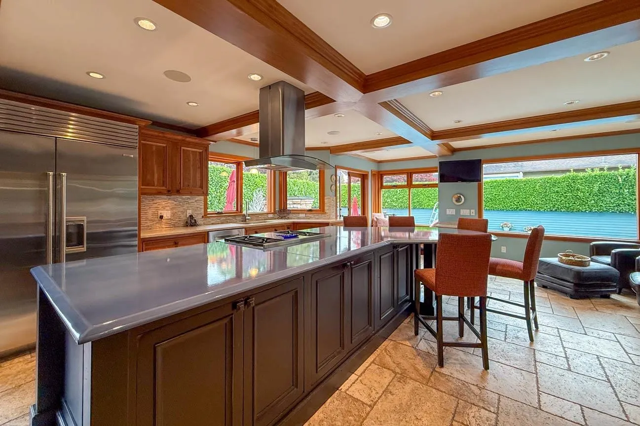 3850 Point Grey Road