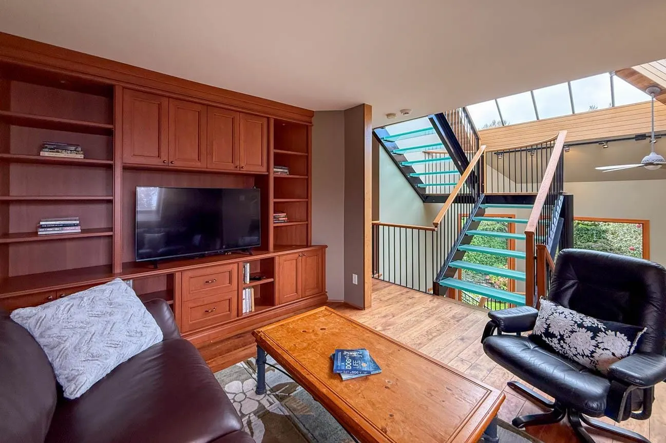 3850 Point Grey Road