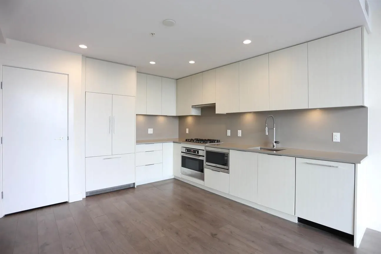 2104 4465 Juneau Street