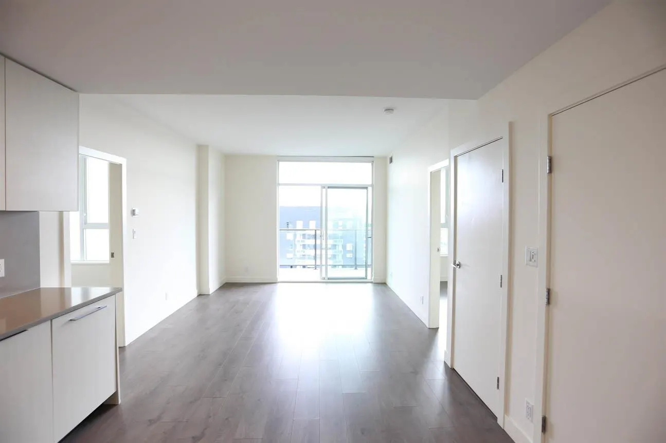 2104 4465 Juneau Street