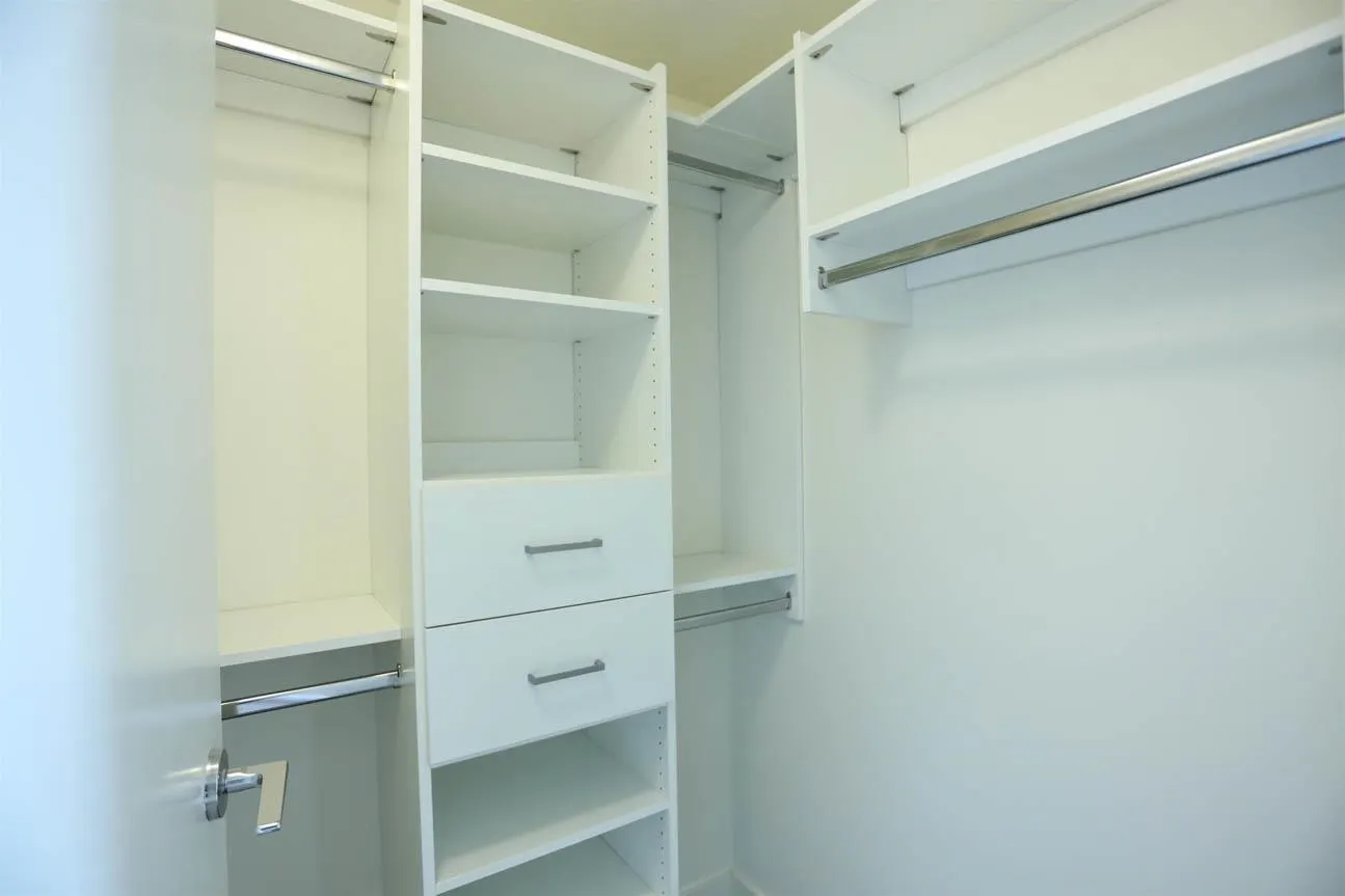 2104 4465 Juneau Street