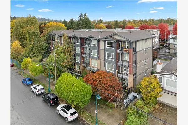 307 2351 Kelly Avenue