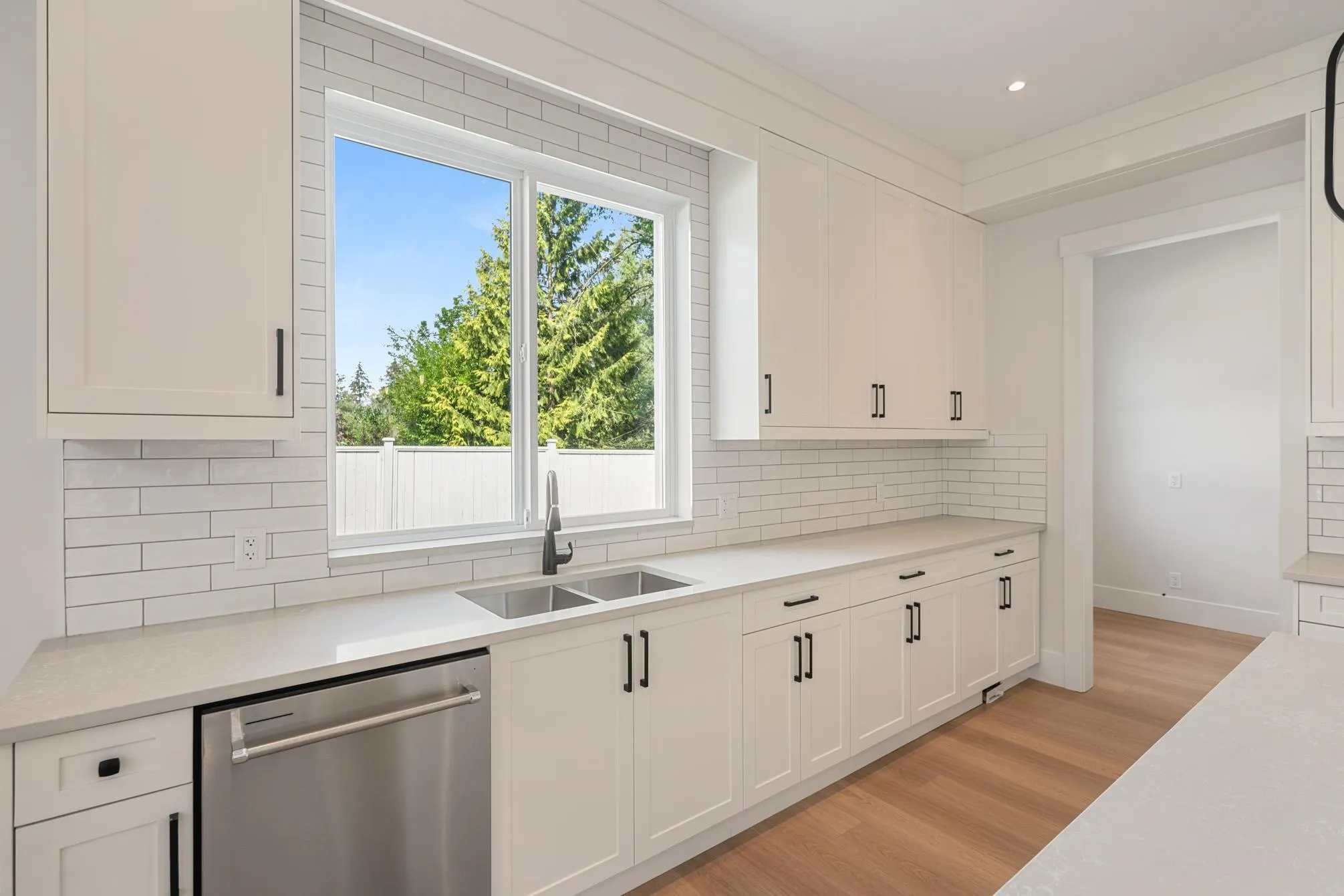 24833 Robertson Crescent