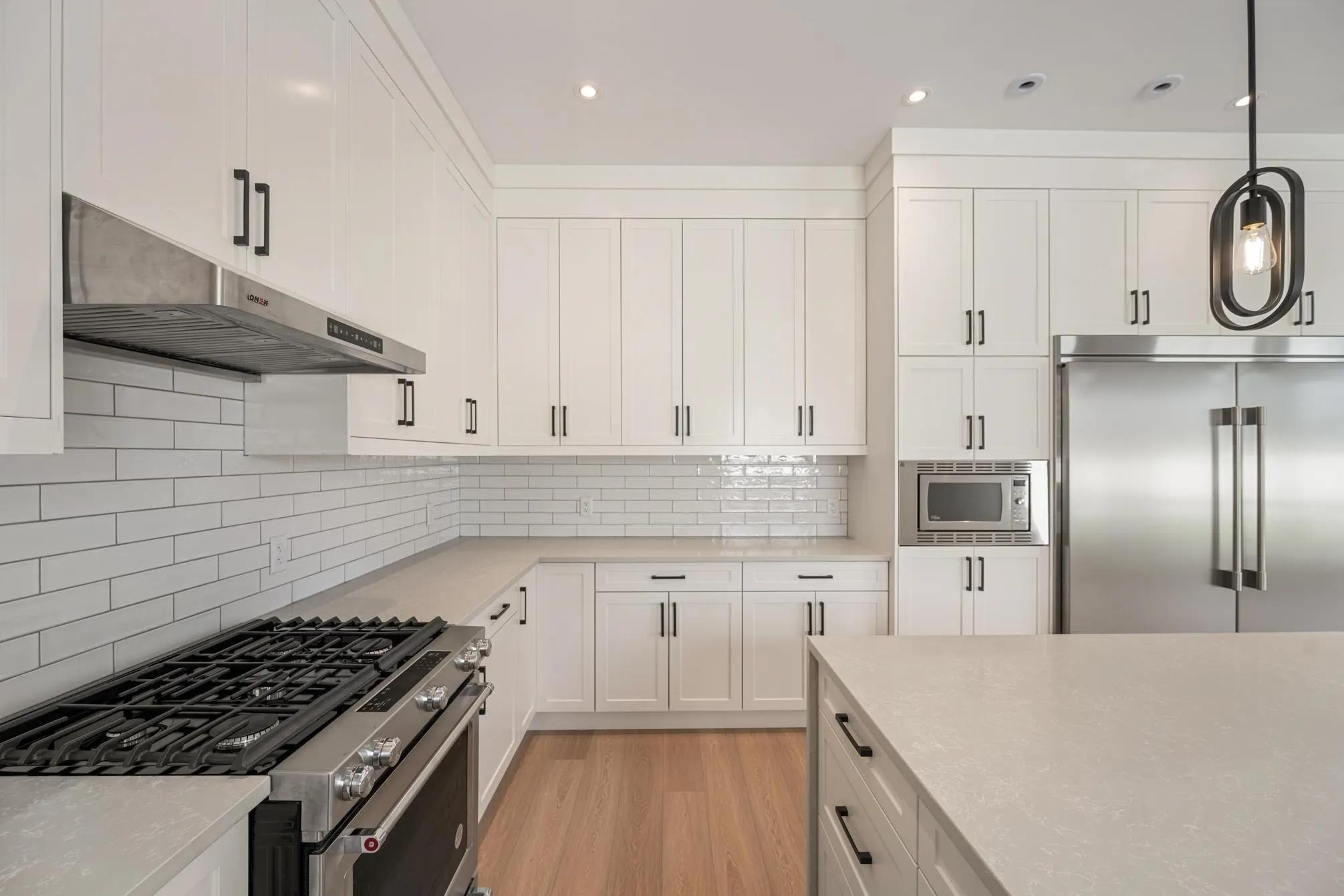 24833 Robertson Crescent