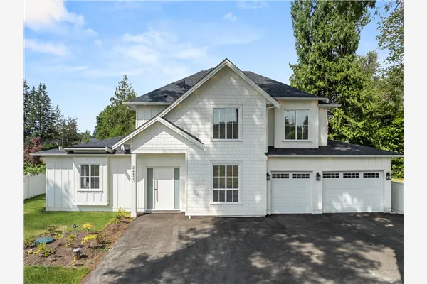 24833 Robertson Crescent