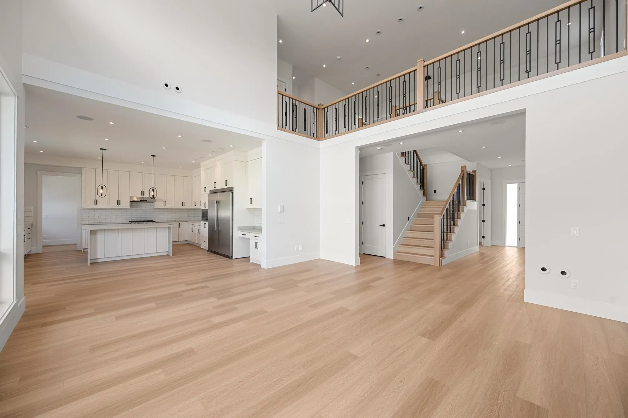 24833 Robertson Crescent