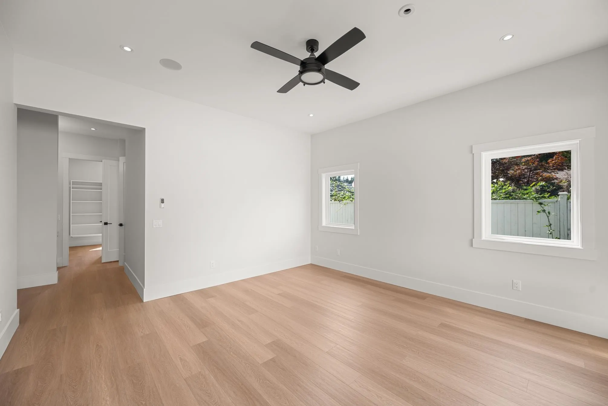 24833 Robertson Crescent