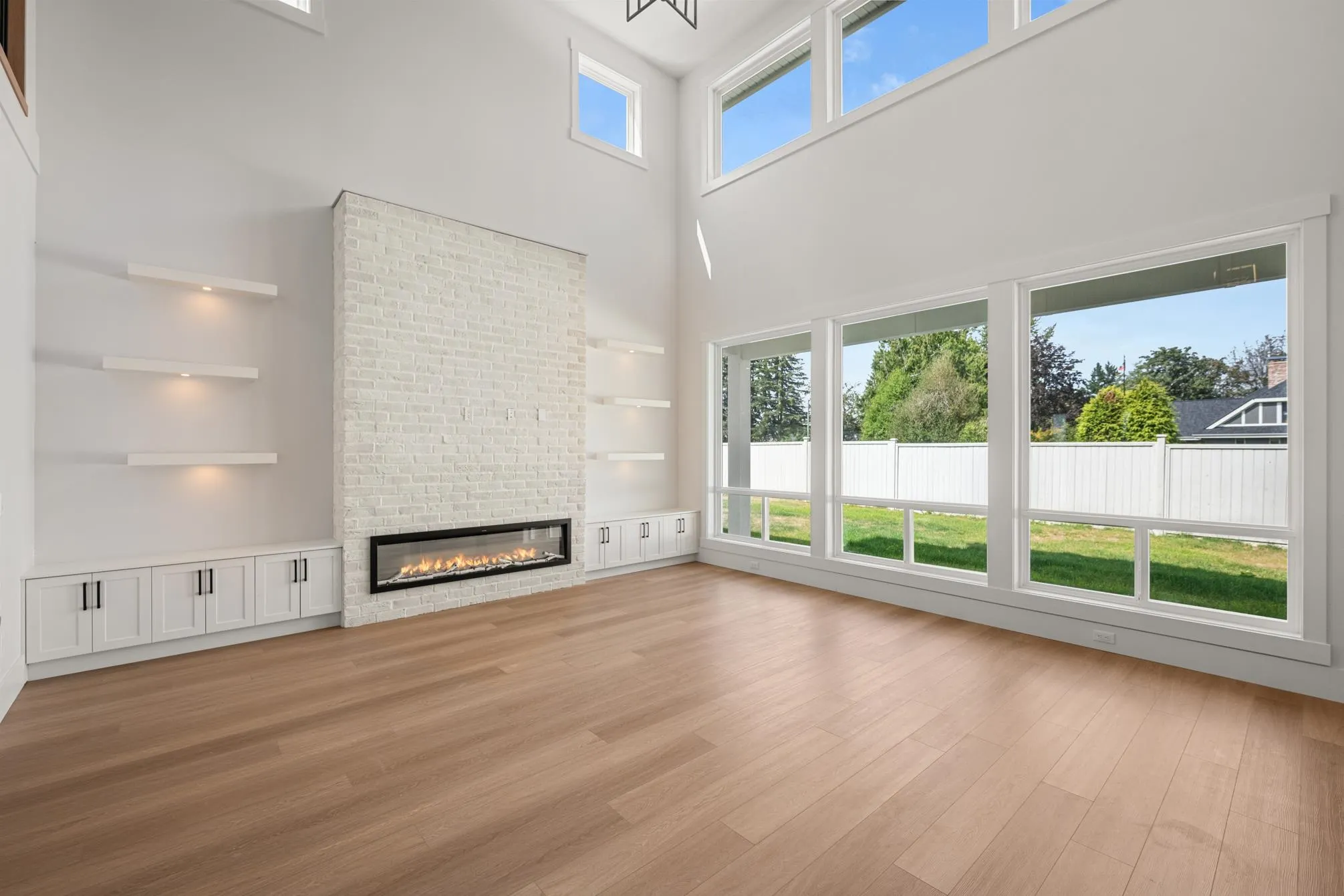 24833 Robertson Crescent