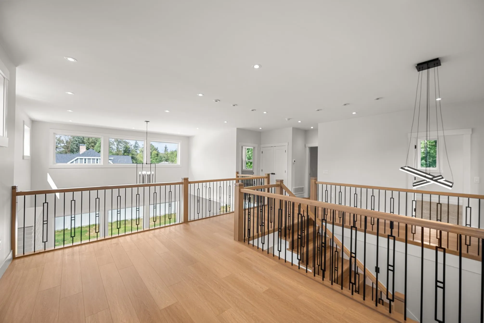 24833 Robertson Crescent