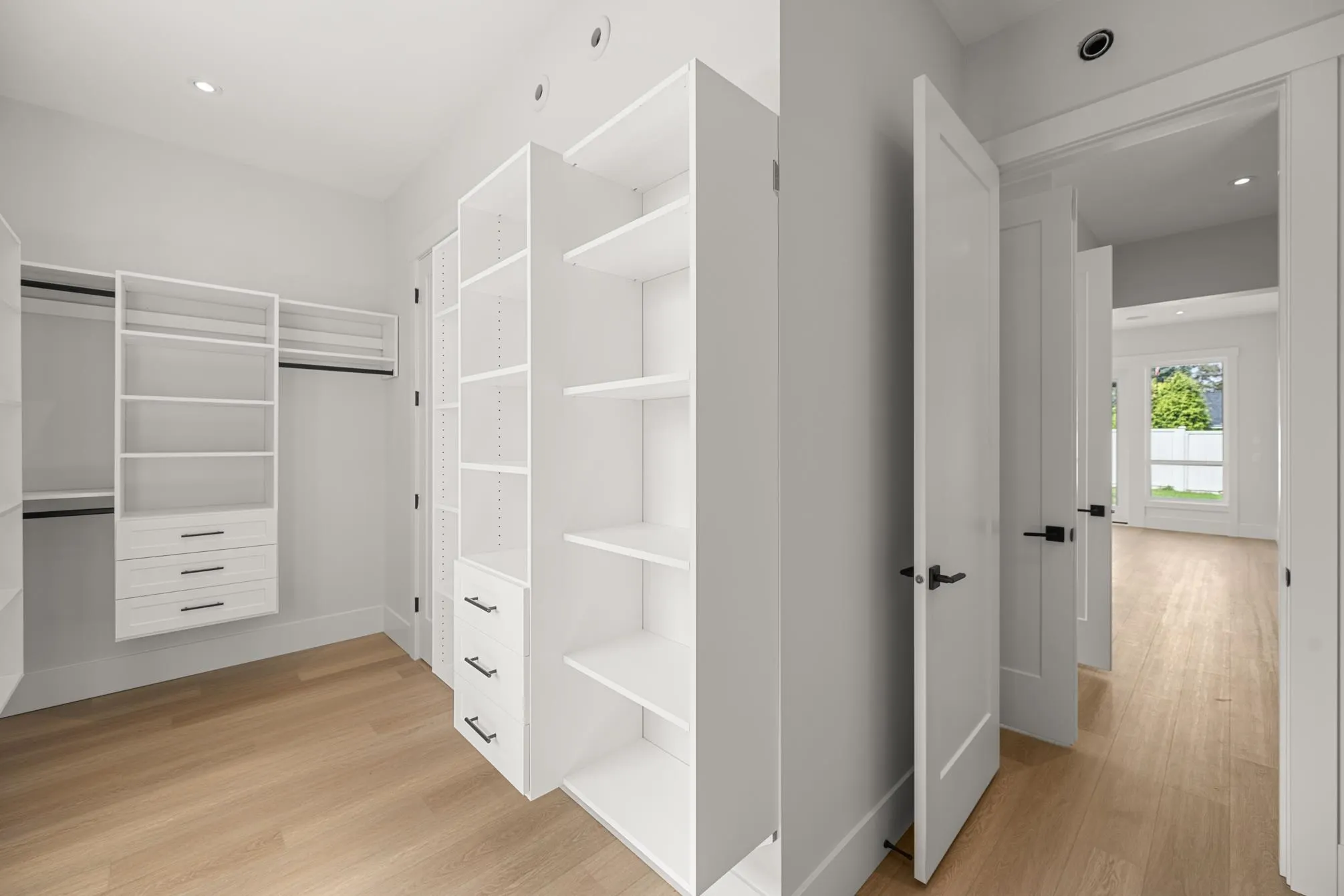 24833 Robertson Crescent